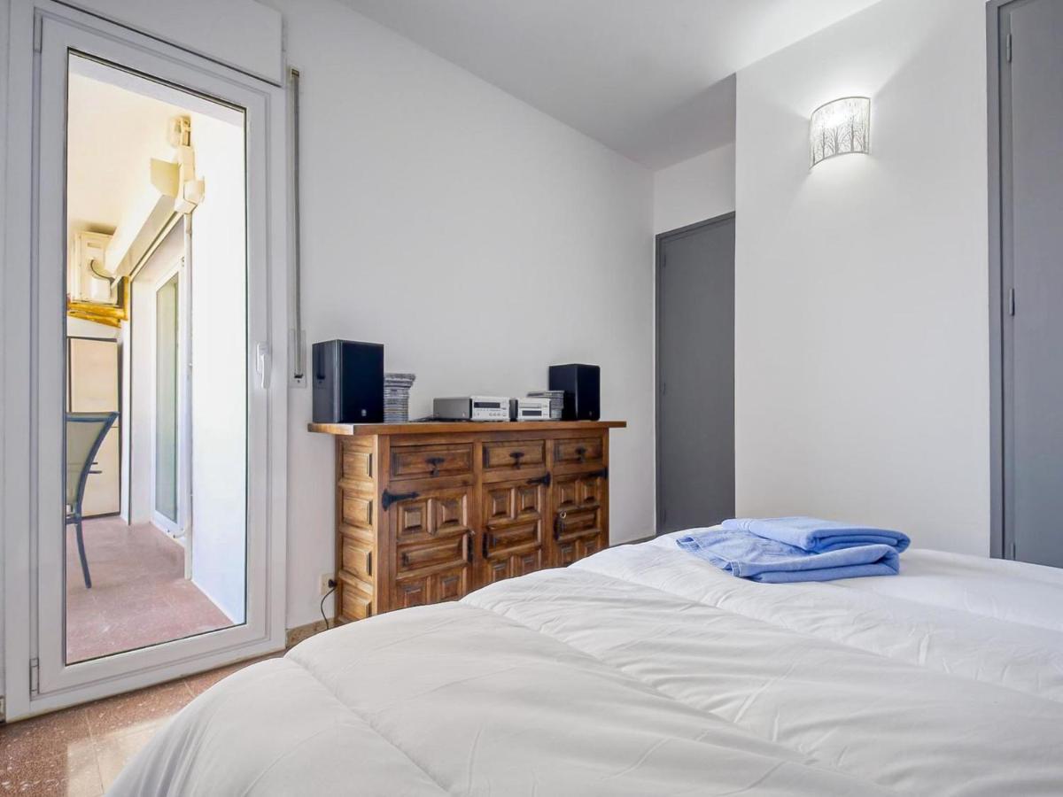 Blaumar By Interhome * Roses